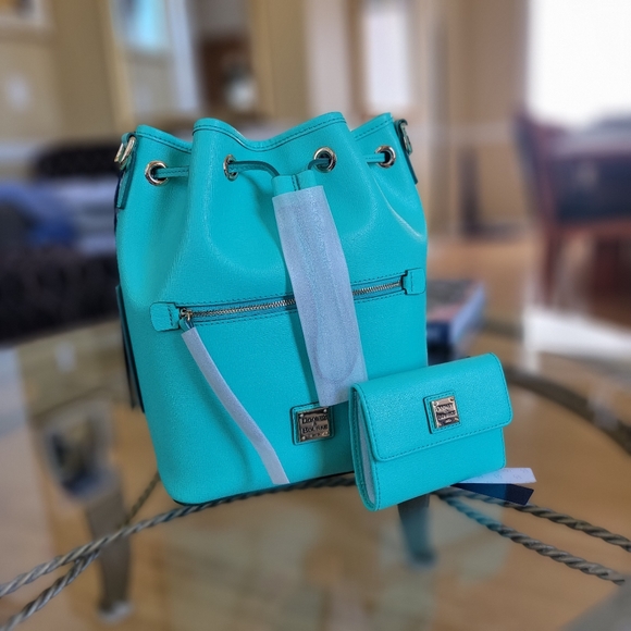 Dooney & Bourke NWT Saffiano Drawstring - Picture 16 of 17